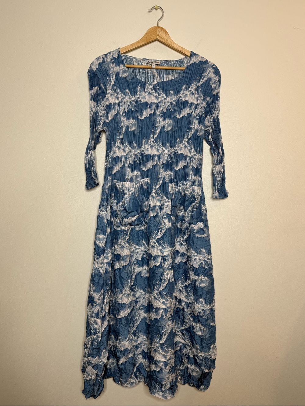 Alquema 3/4 sleeve Smash Pocket Dress in Storm Wave Cloud print plisse pleated